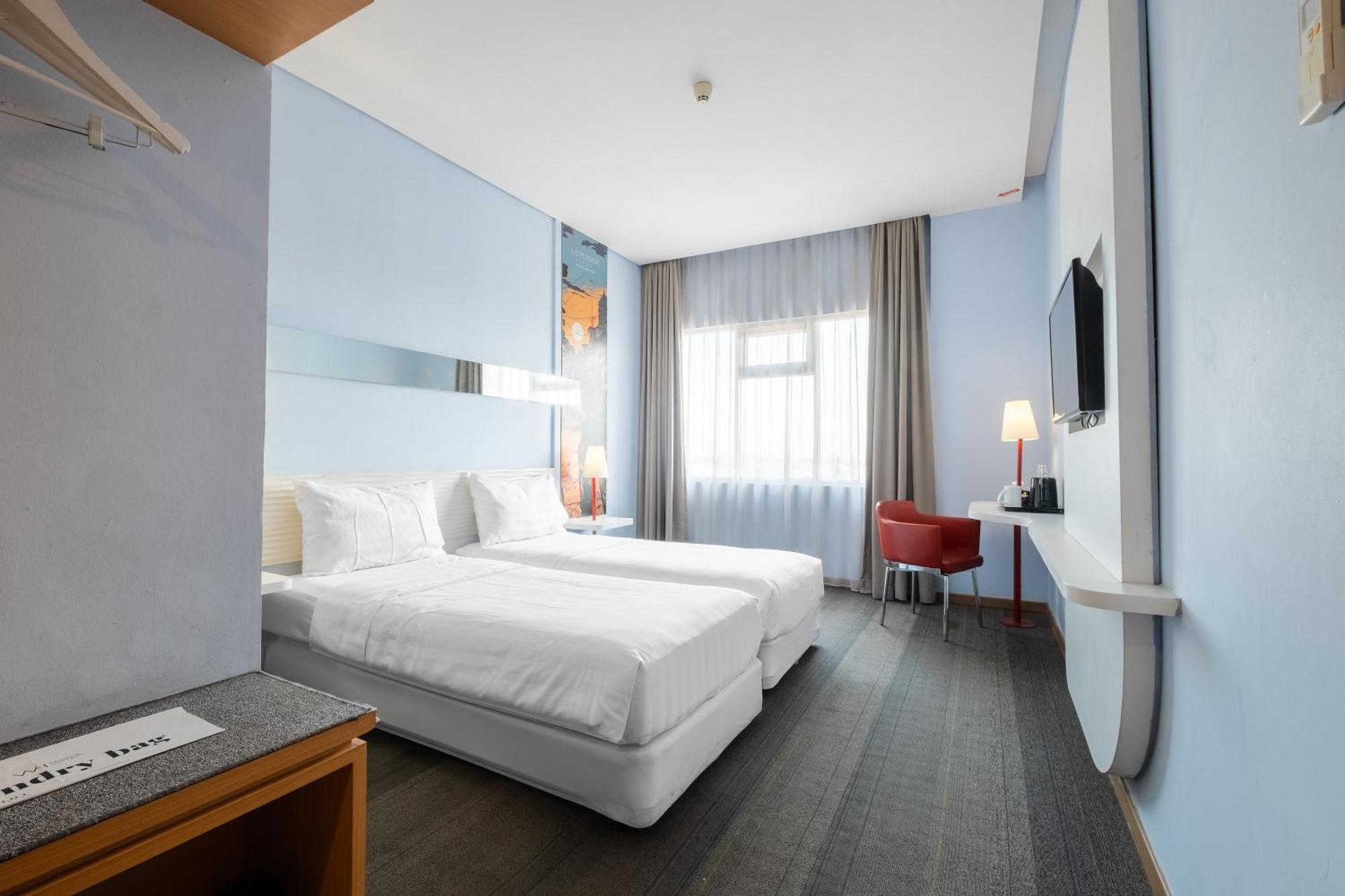 Luminor Hotel Metro Indah - Bandung By Wh Cicadas Exterior foto